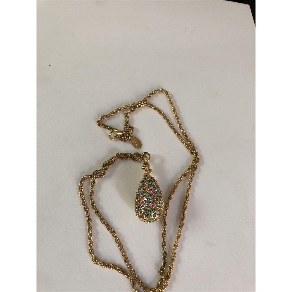 JOAN RIVERS Fleur De Lis Crystal Egg Pendant With Gold-tone Chain 28" - Picture 4 of 4